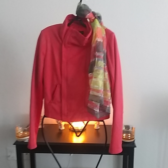 Jacket - Picture 5 of 5